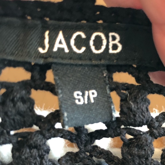 JACOB -SM- Gorgeous Macramé Style Sweater With Beaded Flower Appliqués - Picture 7 of 8